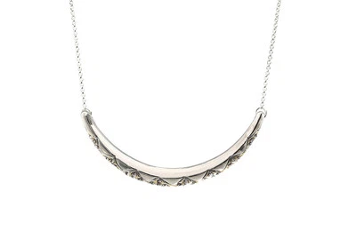 NEW HOUSE OF HARLOW 1960 SPARKLING SLIVER GOLD STATEMENT PENDANT NECKLACE Foto 1 de 4