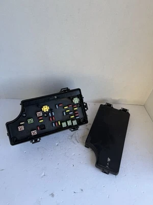 Dodge Caliber BCM (TIPM) 2008-2009 control de potencia integrado total P68028007AC Foto 1 de 4