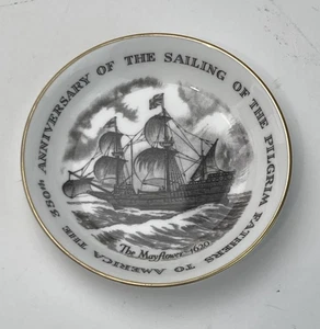 Vtg 1970 Royal Worcester Bone China Mayflower Pilgrim 350th Anniversary Pin Dish - Picture 1 of 6