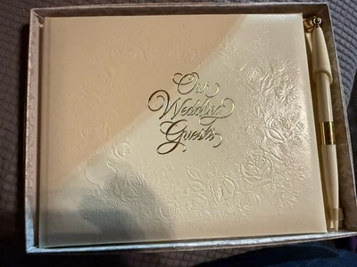 Buquê de rosas vintage livro de visitas de casamento Hallmark! NOS!! Com caneta!! Ótimo! EUA!!! - Imagem 1 de 4