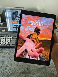 Apple iPad 7th Gen Wi-Fi 128GB Space Black 10.2-inch - Picture 1 of 6