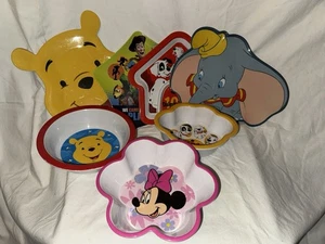 Lote de 7 piezas vajilla infantil Disney con personajes de melamina Dumbo Dálmatas Pooh - Imagen 1 de 5