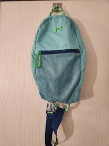 Sling Bag UNDER ARMOUR Storm 1 BACKPACK Downtown Pouch Youth w/Tablet Pouch EUC - Picture 1 of 7