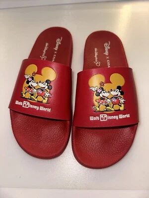 Disney X COACH 50 Aniversario Walt Disney World Diapositivas en Zapatos Rojos TALLA 8 Foto 1 de 2