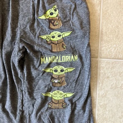 Pantalones de salón grises ligeros Star Wars Baby Yoda para hombre talla pequeña * Foto 1 de 4