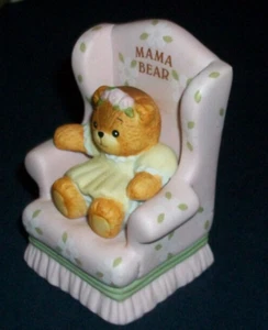 ⭐ DE COLECCIÓN ENESCO LUCY RIGG & ME RICITOS DE ORO EN SILLA MAMÁ OSO SENTADO 1986 - Imagen 1 de 3