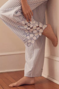 Pantalones Boxer The Wren de Anthropologie: Edición Embellecida Rayas Floral XL - Imagen 1 de 4