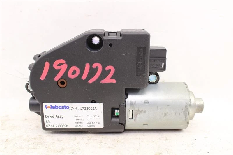 SUNROOF MOTOR BMW 328i 2011 11 978613 - Image 1 of 4