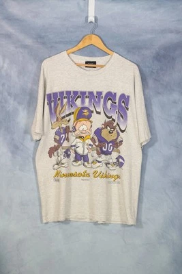 Винтажная футболка Minnesota Vikings Looney Tunes NFL HL8373 - Изображение 1 из 2