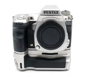 Pentax K-3 23.4MP DSLR-Digitalkamera, CMOS, shutter count 18379, FULL HD, WIFI - Bild 1 von 9