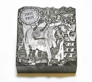 BLOCCO STAMPA PIOMBO SOLIDO VINTAGE PRIMO PREMIO BESTIAME MUCCA IN FIERA - Foto 1 di 6
