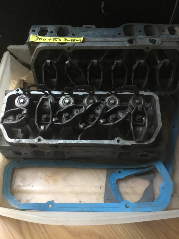 Culatas Ford Thunderbird Supercoupe 3,8 L Foto 1 de 1