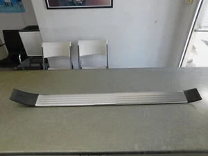 R230 SL550 SL500 SL600 DOOR PILLAR STILL MOLDING RIGHT INNER 2306802035 - Picture 1 of 6