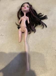 Monster High Draculaura Creepateria bambola Mattel 2008 nuda manca braccia/mani gamba - Foto 1 di 5