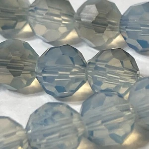 Cristalli Darice Venezia 6mm Perline Vetro Smokey Azzurro Chiaro 5 Fili 7" - Foto 1 di 24