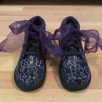 NEW Stride Rite Purple Patent Leather Boots Flowers Sz Infant 9.5 M ~ FREE SHIP! - Image 1 of 4
