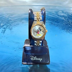 NOS Vintage Women’s Mickey Mouse Wrist Watch By SII Disney MU0958 Waterproof NIB - Picture 1 of 13