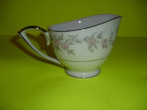 Mikasa Fine China #8276 "RENEE" 3 1/4" 8oz. Creamer - Picture 1 of 4