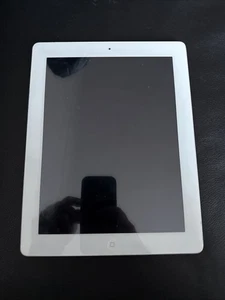 APPLE iPad 3 Model A1430, 32GB : White/Silver, Very Good Condition - Picture 1 of 10