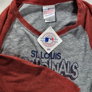 Camisa para mujer St Louis Cardinals grande 5th & Ocean gris manga 3/4 - Imagen 1 de 9