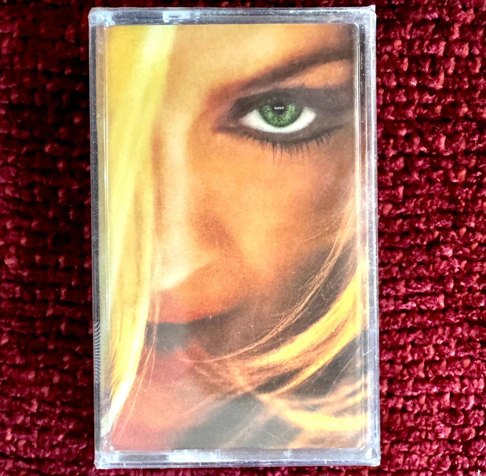 MADONNA GHV2 CASSETTE TAPE SEALED IMPORT WARNER MUSIC TAG PROMO  BOX GREATEST LP - Bild 1 von 4