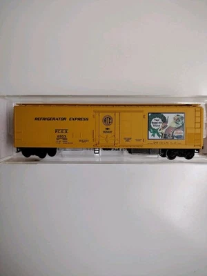 Micro-Trains MTL 69100 Pepsi Cola Holiday 51' Reefer N-Scale Rd# P.C.E.X . 6903 - Image 1 of 4