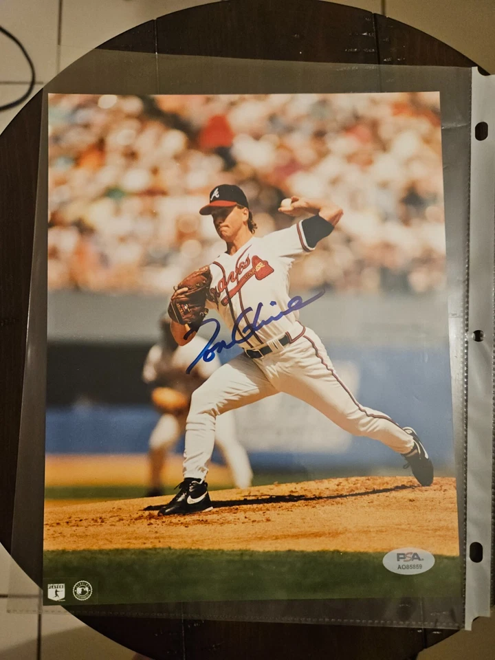 TOM GLAVINE ATLANTA BRAVES HAND SIGNED ASTROS COLOR 8X10 PSA - Image 1 of 1