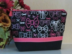 Cosmetic makeup bag with zipper pockets in pink bows print ~ Handmade - Picture 1 of 3
