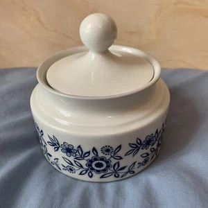 Schumann Bavaria Arzberg Sugar Bowl, White with Blue Flowers - Picture 1 of 8