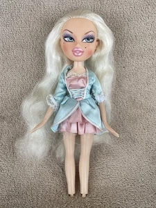 Bratz Doll - Costume Party Pouty Princess Cloe - Picture 1 of 6