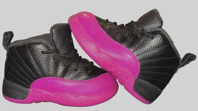 Nike Air Jordan XII 12 Retro Negro Rosa Mortal 819666-026 Niño Pequeño Talla 8C EE. UU. Foto 1 de 4