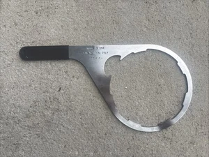 Paccar Kraftstofffiltermanschette Entlüftungskappe Schraubenschlüssel Ausbau Werkzeug Made in USA 550245 NEU - Bild 1 von 3