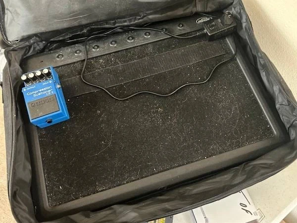 SKB  Powered Pedal Board with Bag, & Power Supply. Fully Functional - Image 1 of 1