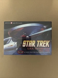 2008 Star Trek U.S.S. Enterprise NCC-1701 Polar Lights Model Kit FACTORY SEALED - Picture 1 of 1