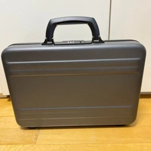 Zero Halliburton Attache Case Black - Picture 1 of 6