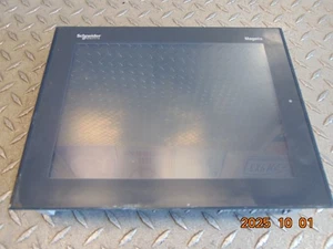 SCHNEIDER XBTGT5330 MAGELIS 10.4" COLOR TOUCH PANEL PV:04 RL:11 SV:2.1 - Picture 1 of 3