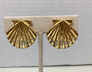 Kirks Folly Gold Tone Scalloped Seashell Clip On Earrings Aurora Borealis Stones - Picture 1 of 7