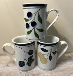 Dansk Beeren Porzellan Tassen 3er Set hoch 4,5" Kaffee Tee Tassen Becher 10 Oz - Bild 1 von 3