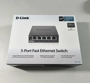 D-Link DES-105 5-Port Unmanaged External Switch - Picture 1 of 2