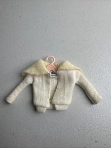 Vintage 60er Barbie Puppe Fashion Pak weiß creme Wollpullover Strickjacke - Bild 1 von 6
