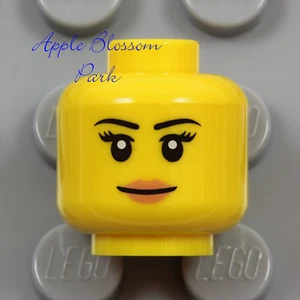 NEW Lego Female MINIFIG HEAD - Pink Lips Smile Pirate Castle Princess Queen Girl - Picture 1 of 5
