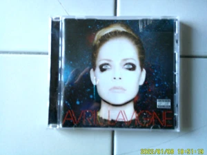 AVRIL LAVIGNE Self titled w/ BONUS ACOUSTIC trk TARGET Version CD Used 2013 PA - Picture 1 of 1