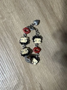 Vintage Betty Boop Armband, Emaille + Charm Schlüsselanhänger - Bild 1 von 2