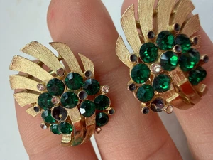 Vintage Ohrringe Clip On Trifari grüner Stein FEHLENDE STEINE Fächer Spray H1 - Bild 1 von 5