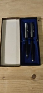 Juego de bolígrafos y lápices mecánicos Sheaffer vintage negros y plateados en caja - Imagen 1 de 4
