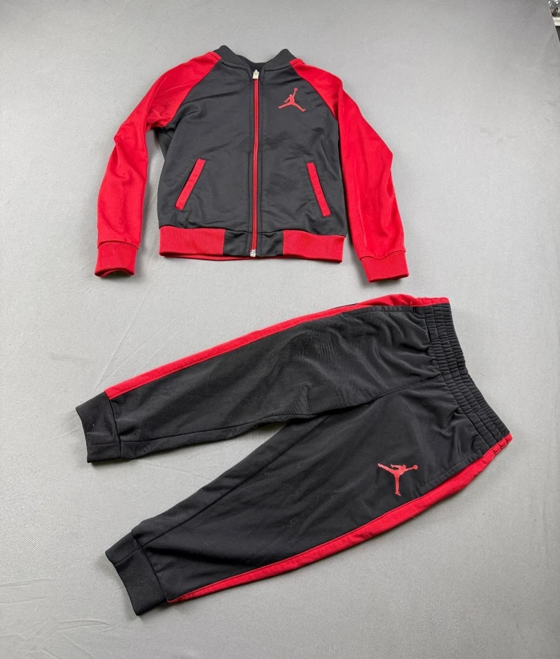 Conjunto de chándal Jordan rojo y negro para niños talla 4XS Foto 1 de 4