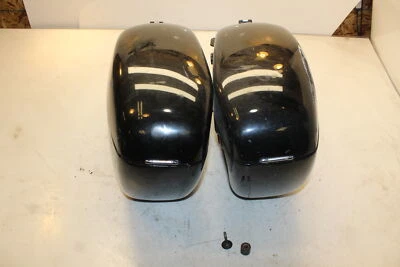 1998 Honda Shadow VT 1100 Side Luggage Saddlebag Compartment 81224-MBC-000ZD Foto 1 de 4