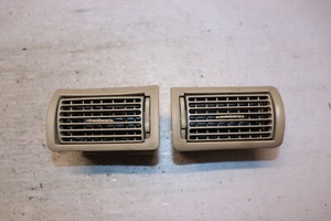 01-2004 Ford Mustang GT V8 4.6L Coupe Convertible Left & Right Dash A/C Vent OEM