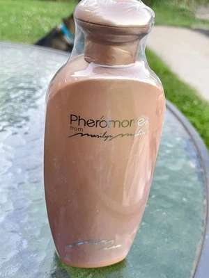 Polvo líquido de seda vintage MARILYN MIGLIN FEROMONA 1 OZ SELLADO Foto 1 de 3