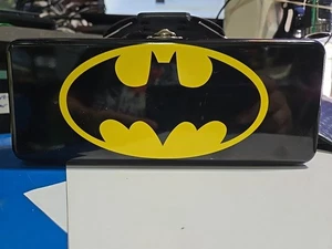 DC Comics "BATMAN" Metall Werkzeug Blechdose The Tin Box CO. Federmäppchen - Bild 1 von 6